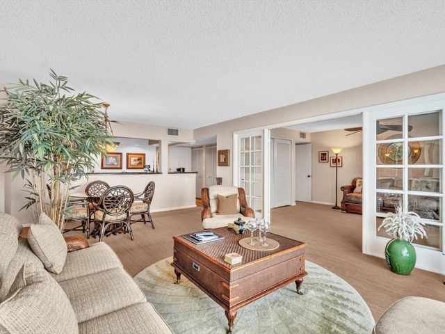 1147 Hillsboro Mile 802, Hillsboro Beach, FL 33062