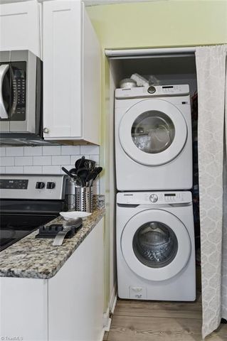 1342 Tredwell Drive, Winston-salem, NC 27103