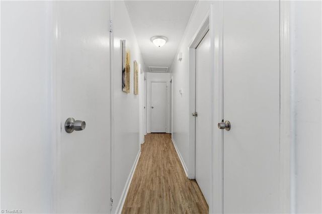 1342 Tredwell Drive, Winston-salem, NC 27103