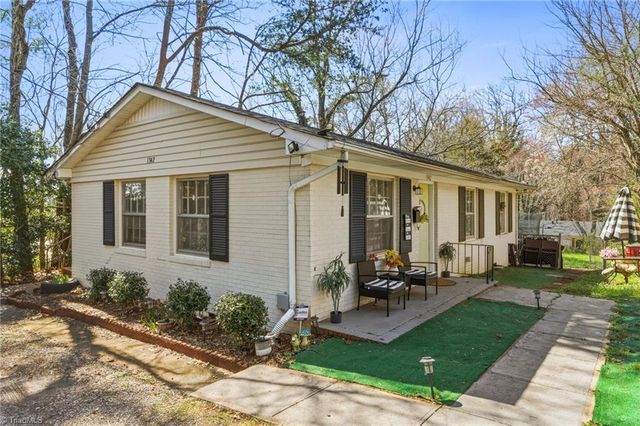 1342 Tredwell Drive, Winston-salem, NC 27103