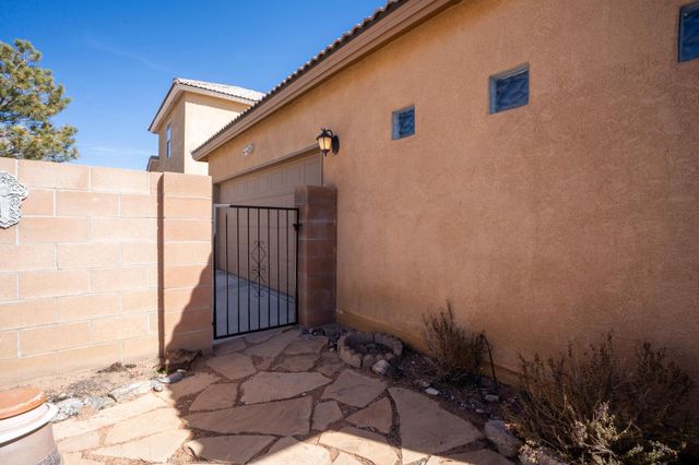 829 Bosque Vista Drive, Bernalillo, NM 87004