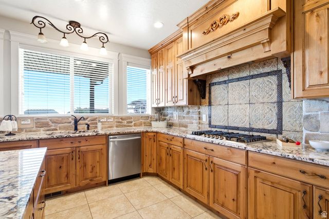 4235 N 1150 W, Pleasant View, UT 84414