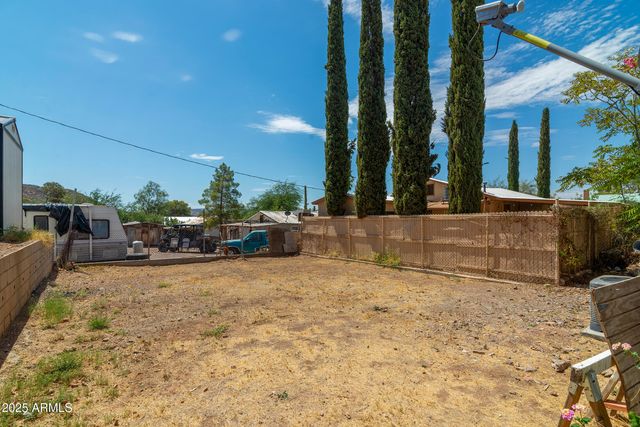 187 W Copper Street, Superior, AZ 85173