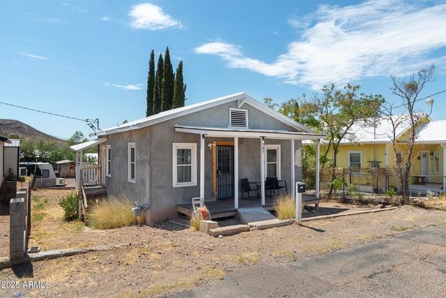 187 W Copper Street, Superior, AZ 85173
