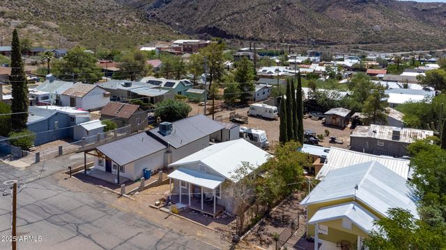 187 W Copper Street, Superior, AZ 85173