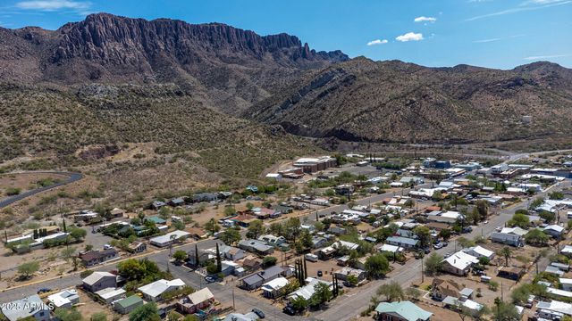 187 W Copper Street, Superior, AZ 85173