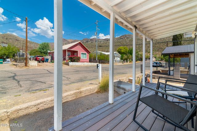 187 W Copper Street, Superior, AZ 85173