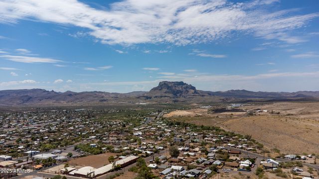 187 W Copper Street, Superior, AZ 85173