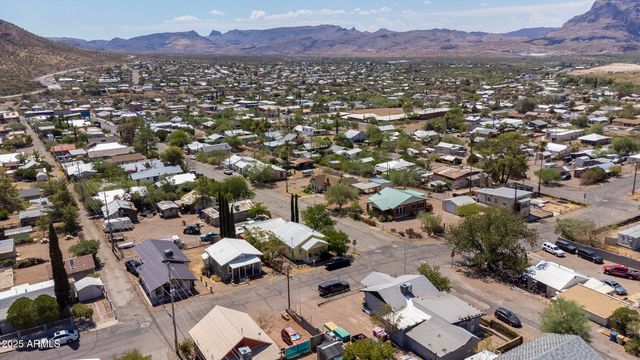 187 W Copper Street, Superior, AZ 85173