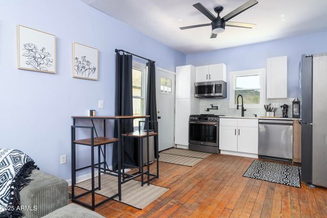 187 W Copper Street, Superior, AZ 85173