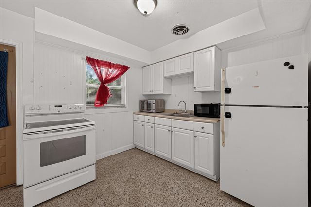 708 N PARSONS AVENUE, Brandon, FL 33510