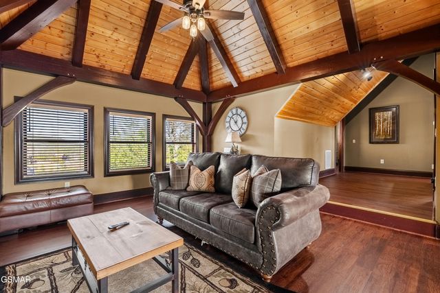 3050 Summit Trails Drive, Sevierville, TN 37876