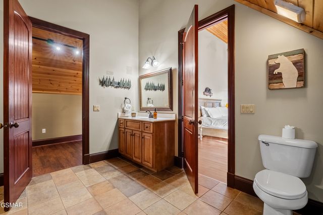 3050 Summit Trails Drive, Sevierville, TN 37876