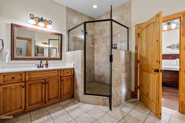 3050 Summit Trails Drive, Sevierville, TN 37876