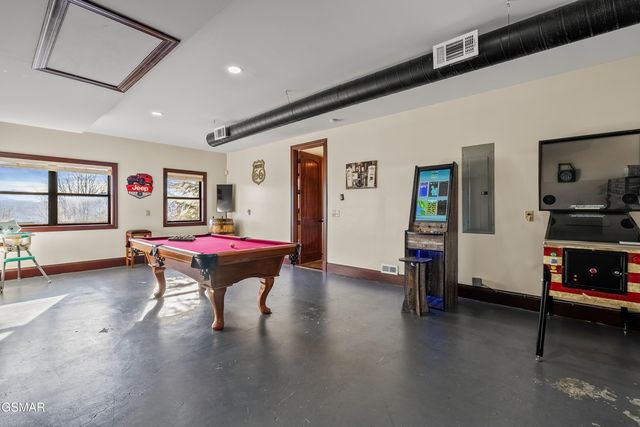 3050 Summit Trails Drive, Sevierville, TN 37876