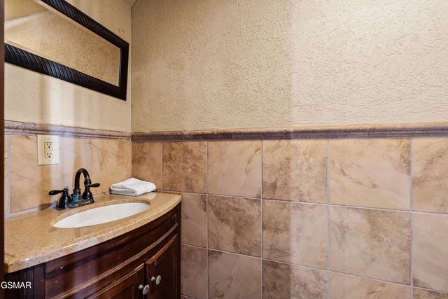 3050 Summit Trails Drive, Sevierville, TN 37876