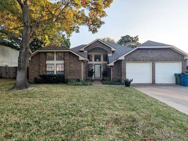 3405 Spring Willow Drive, Grapevine, TX 76051