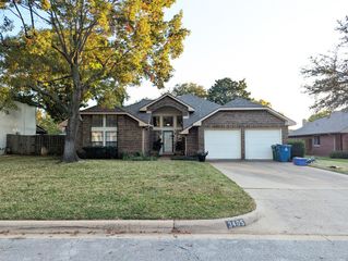 3405 Spring Willow Drive, Grapevine, TX 76051