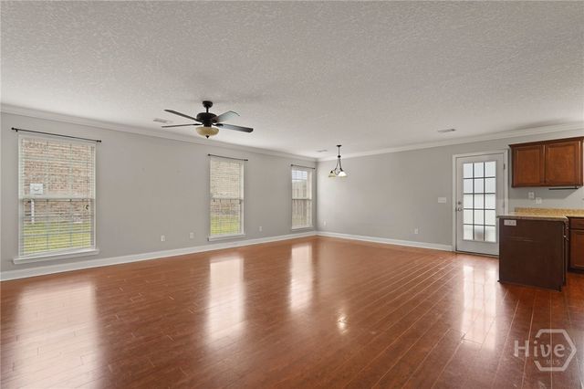 220 Augusta Way, Hinesville, GA 31313