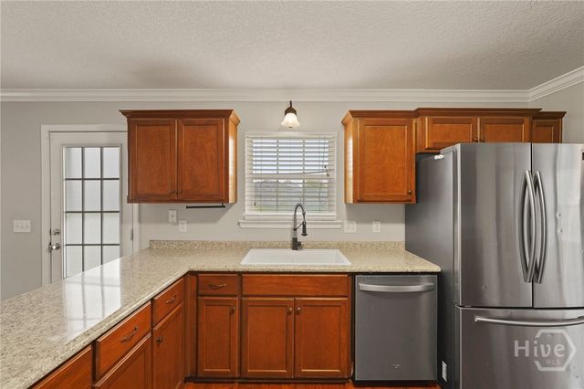 220 Augusta Way, Hinesville, GA 31313