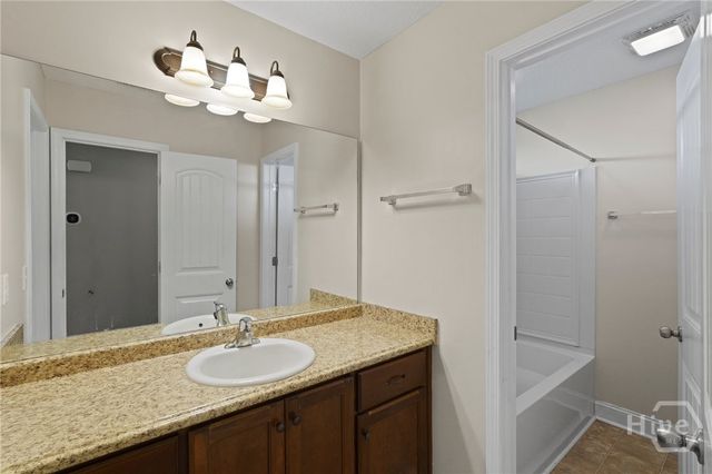 220 Augusta Way, Hinesville, GA 31313