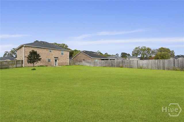 220 Augusta Way, Hinesville, GA 31313