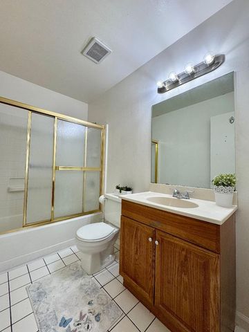 73 Chipman Lane, Suisun City, CA 94585