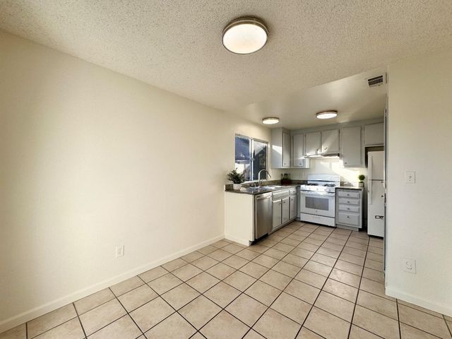 73 Chipman Lane, Suisun City, CA 94585