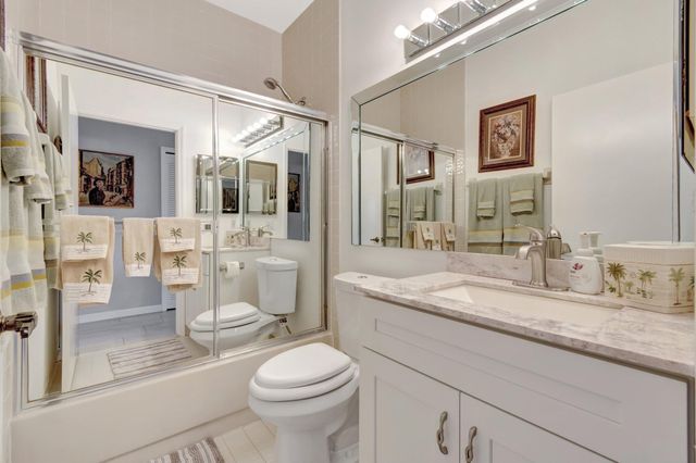 8240 Waterline Drive, Boynton Beach, FL 33472