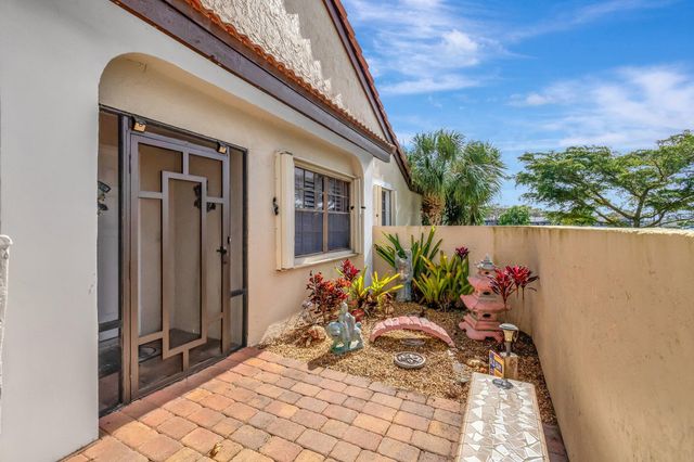 8240 Waterline Drive, Boynton Beach, FL 33472