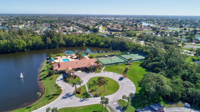8240 Waterline Drive, Boynton Beach, FL 33472