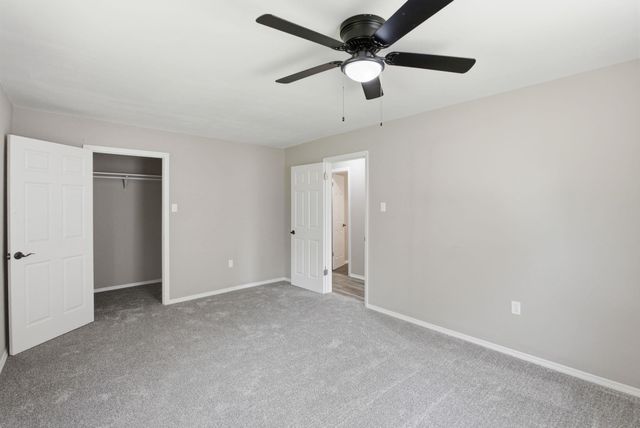 4949 S Cedardale Ave, Wichita, KS 67216