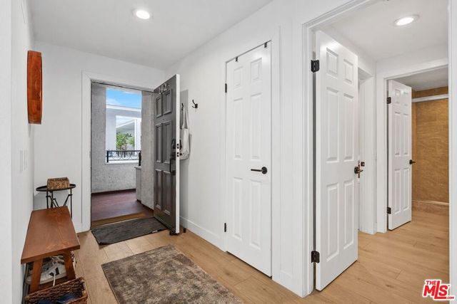 1133 9th Street 202, Santa Monica, CA 90403