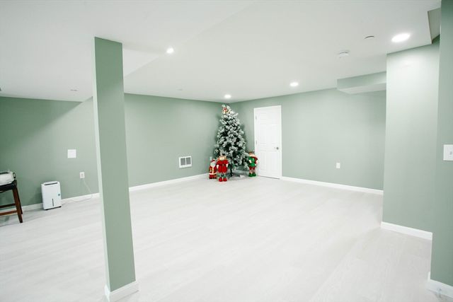 15 Locust Lane 15, Hopkinton, MA 01748