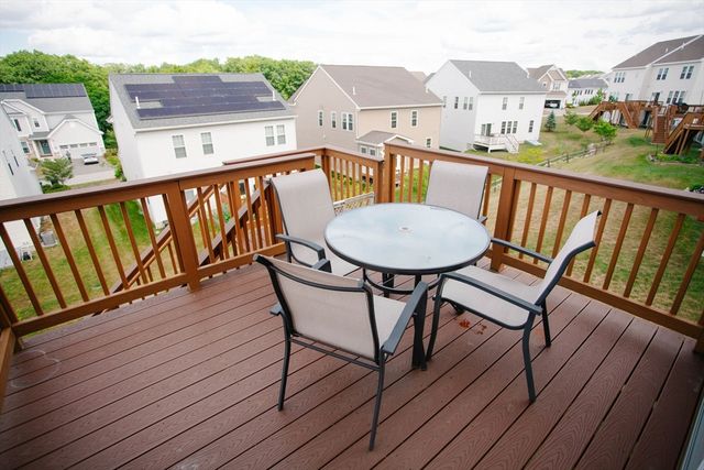 15 Locust Lane 15, Hopkinton, MA 01748