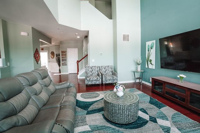 15 Locust Lane 15, Hopkinton, MA 01748