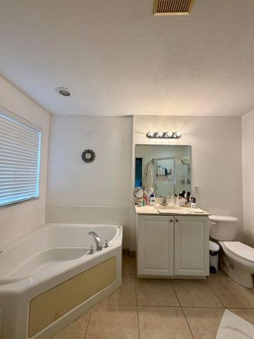 4520 Danson Way, Delray Beach, FL 33445