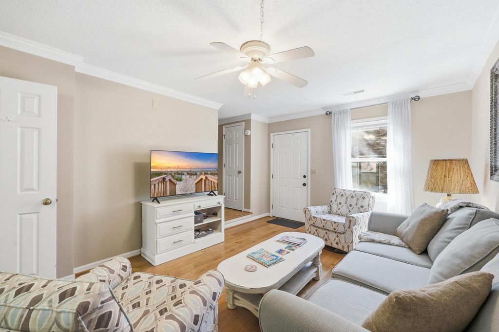 705 26th Ave S Apt H, North Myrtle Beach, SC 29582 — photo 2