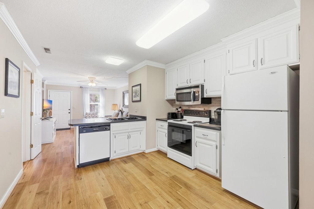 705 26th Ave S Apt H, North Myrtle Beach, SC 29582 — photo 5