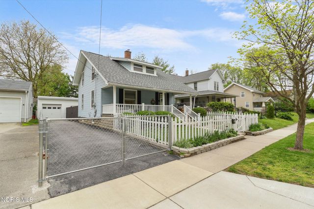 320 S Summit Street, Bowling Green, OH 43402
