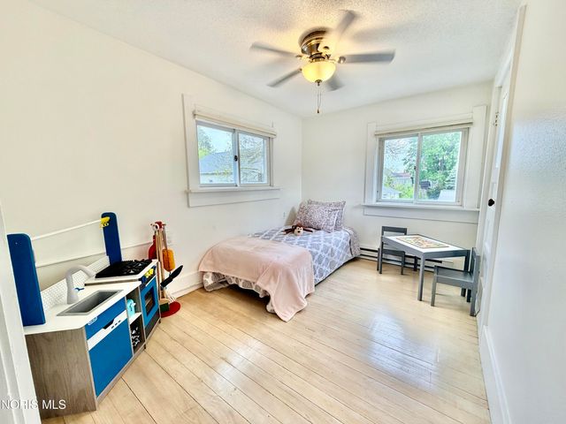 320 S Summit Street, Bowling Green, OH 43402