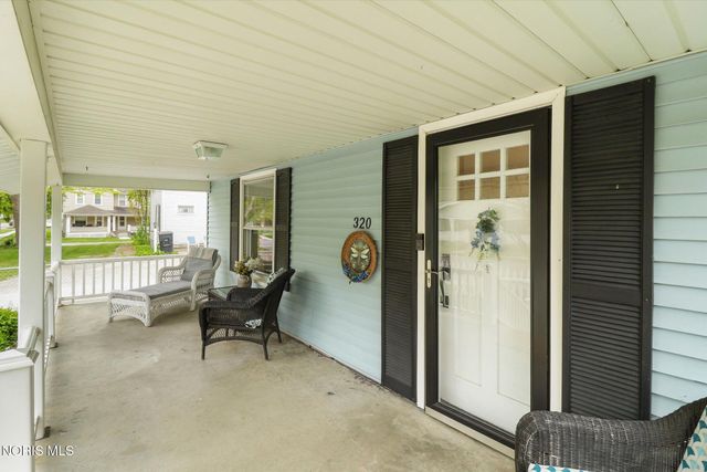 320 S Summit Street, Bowling Green, OH 43402