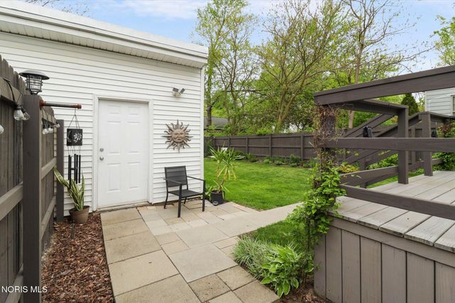 320 S Summit Street, Bowling Green, OH 43402
