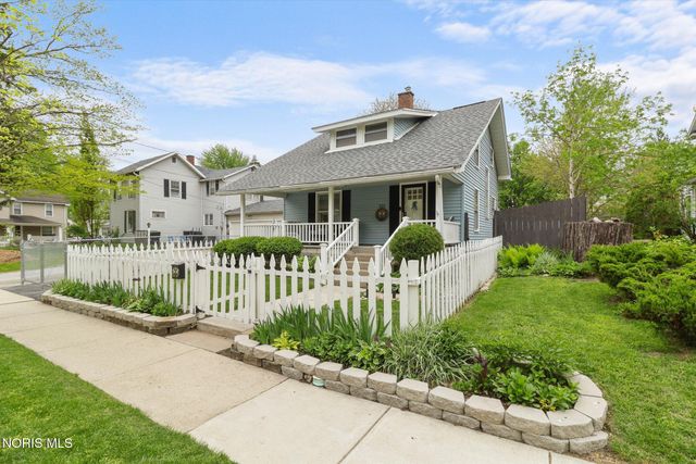 320 S Summit Street, Bowling Green, OH 43402