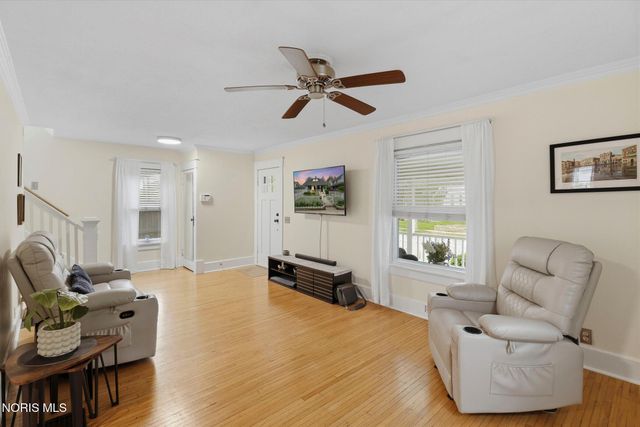 320 S Summit Street, Bowling Green, OH 43402