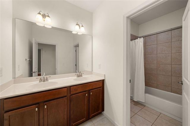 719 Park Manor Drive SE, Smyrna, GA 30082