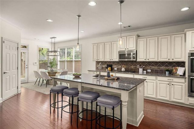 719 Park Manor Drive SE, Smyrna, GA 30082