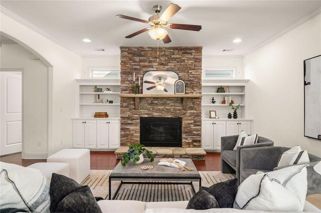 719 Park Manor Drive SE, Smyrna, GA 30082