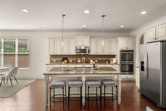 719 Park Manor Drive SE, Smyrna, GA 30082