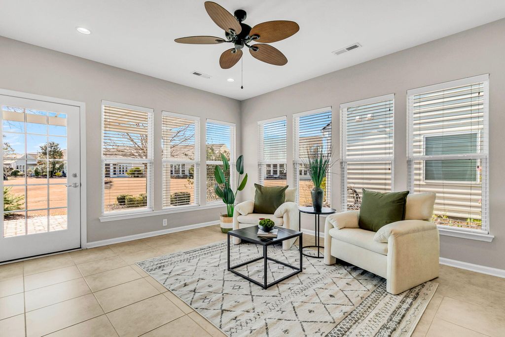 Image 21 of property listing at 406 Waterlily Way, Summerville, SC 29486